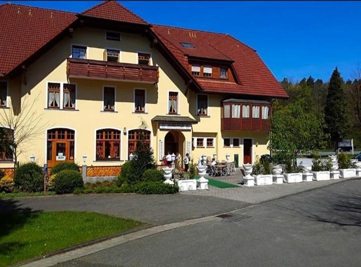 Gasthaus Pension Doerenkrug - Restaurant Augustdorf 外观 照片