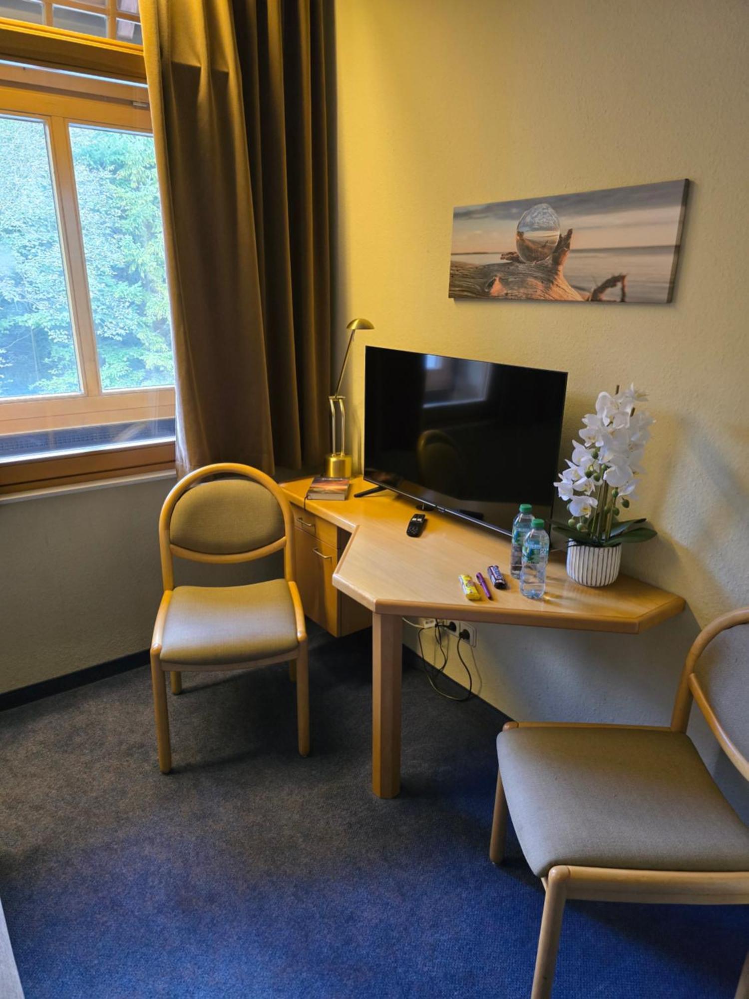 Gasthaus Pension Doerenkrug - Restaurant Augustdorf 外观 照片